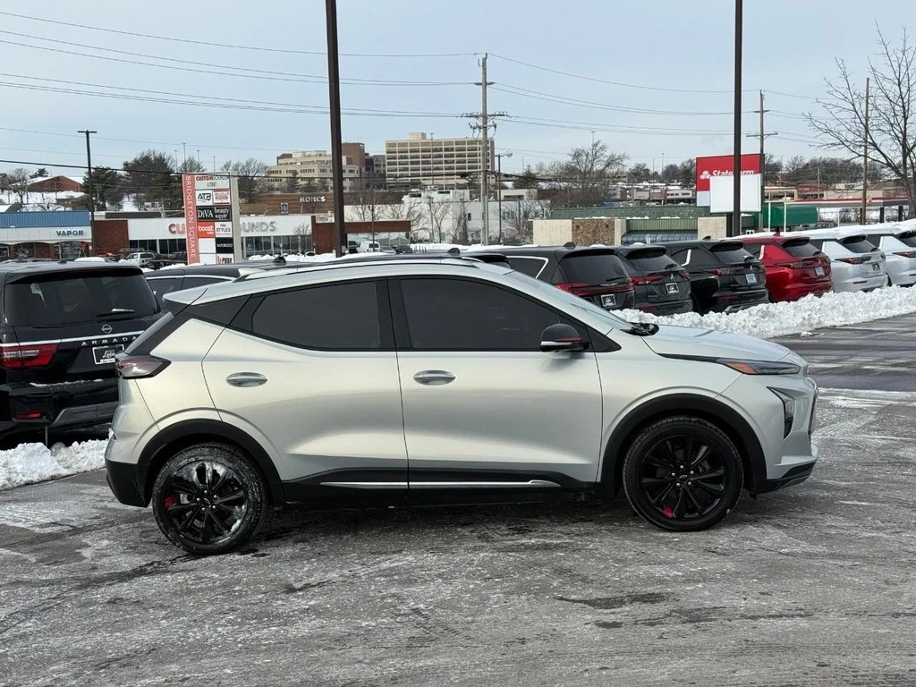Used 2023 Chevrolet Bolt EUV Premier with VIN 1G1FZ6S03P4118376 for sale in Bridgeton, MO