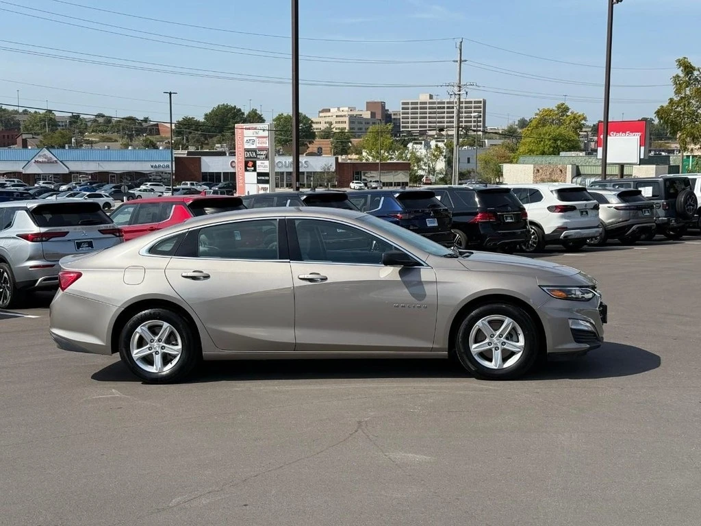 1G1ZB5STXPF237116