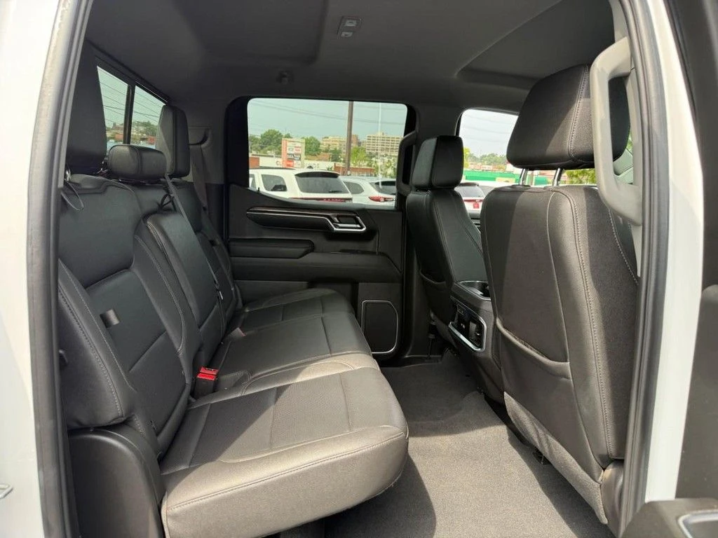 2024 Chevrolet Silverado 1500 LTZ - Photo 9