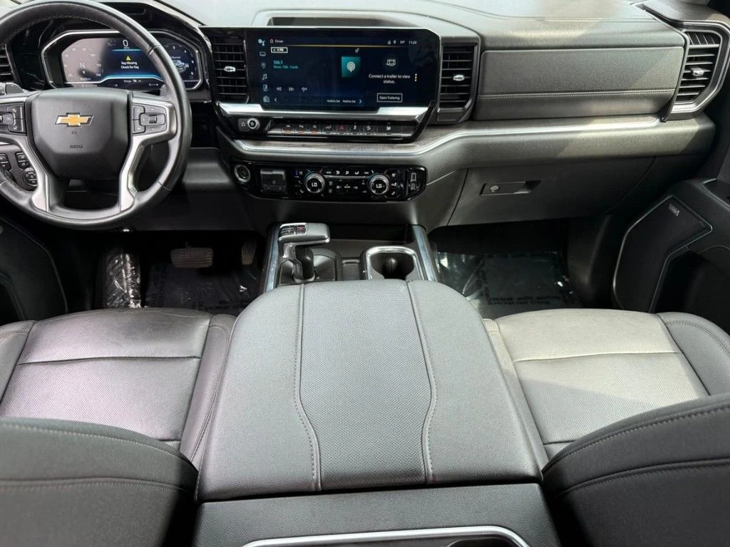 2024 Chevrolet Silverado 1500 LTZ - Photo 10