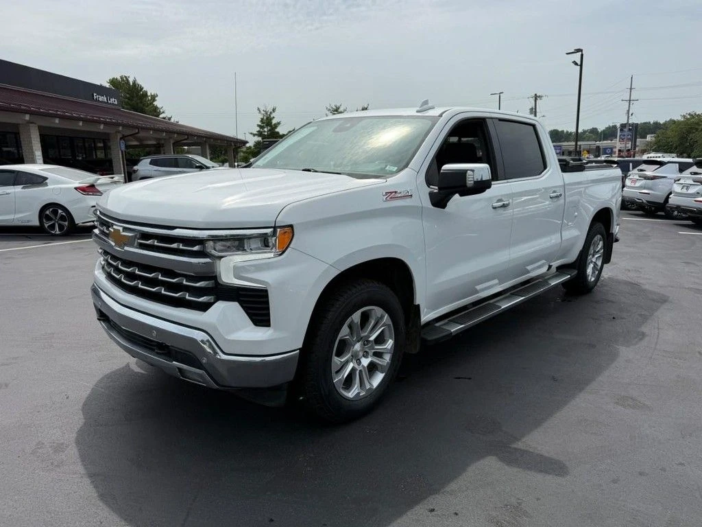 2024 Chevrolet Silverado 1500 LTZ - Photo 7