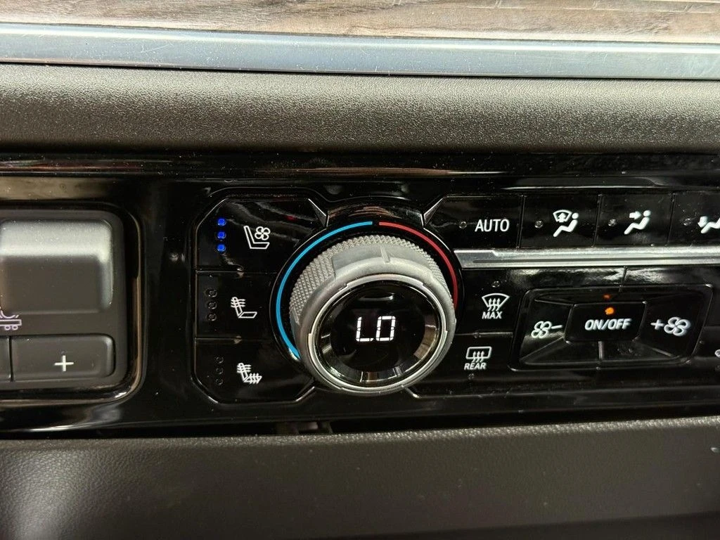 2024 Chevrolet Silverado 1500 LTZ - Photo 21