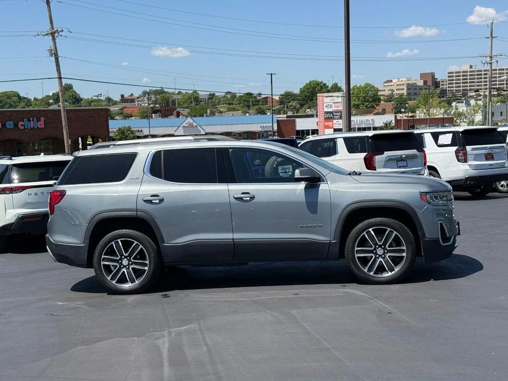 2023 GMC Acadia SLT AWD's photo