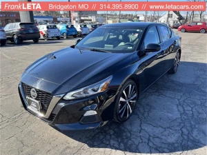 2022 Nissan Altima at Frank Leta Automotive Outlet in Bridgeton, MO