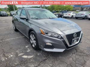 2022 Nissan Altima at Frank Leta Automotive Outlet in Bridgeton, MO