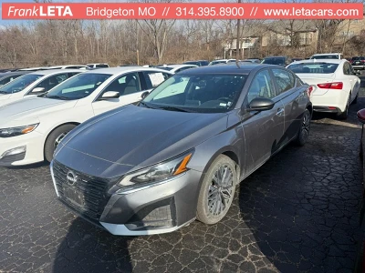 2025 Nissan Altima SV's photo