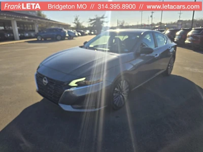 2025 Nissan Altima SV's photo