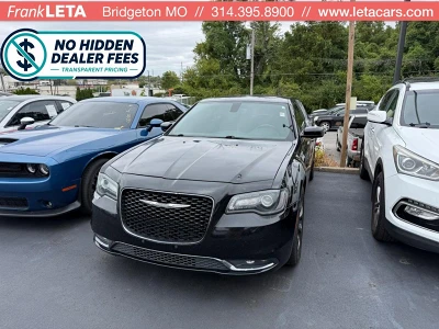 2018 Chrysler 300 S