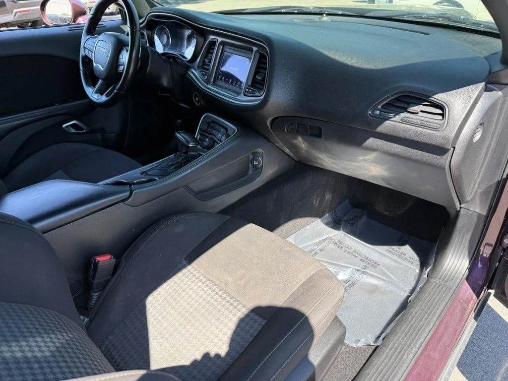 2022 Dodge Challenger R/T - Photo 10