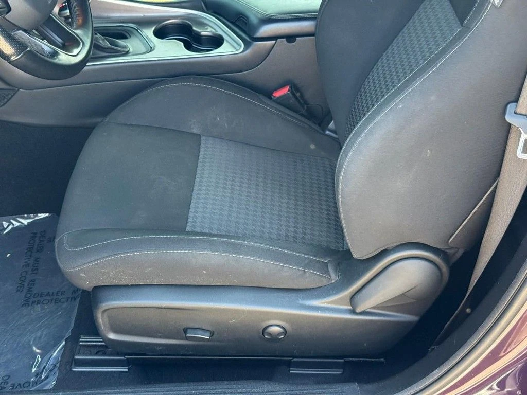 2022 Dodge Challenger R/T - Photo 12