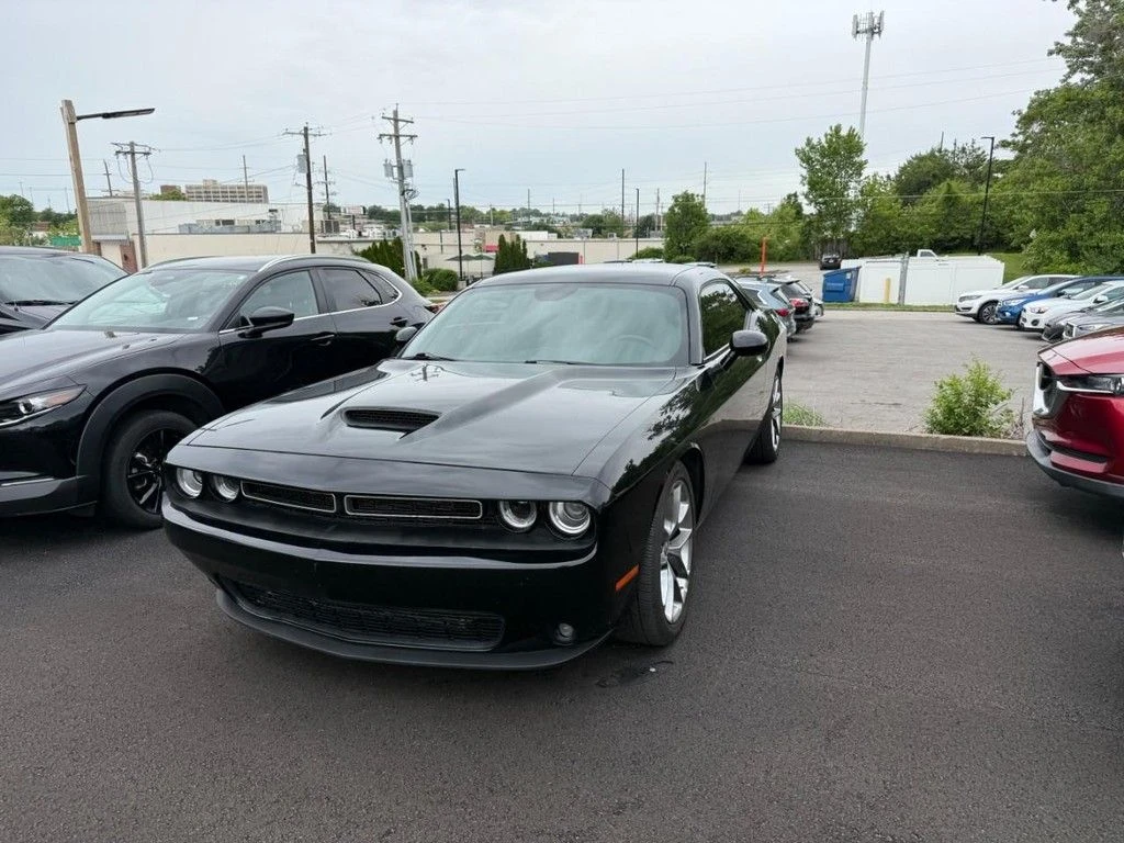 2022 Dodge Challenger GT Auto's photo