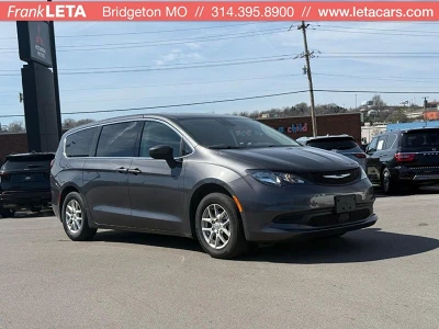 2023 Chrysler Voyager LX