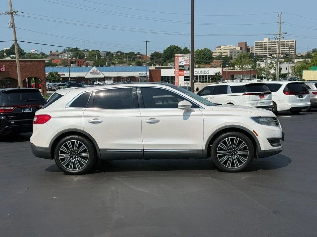 Used 2017 Lincoln MKX Black Label with VIN 2LMPJ7JR5HBL24346 for sale in Bridgeton, MO