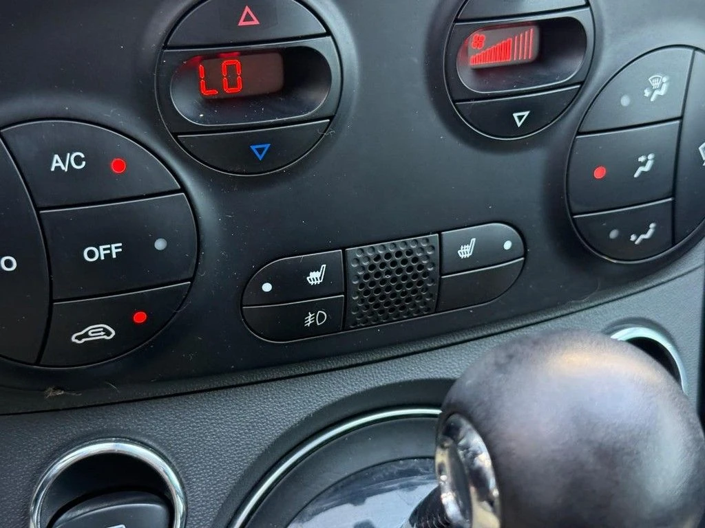 2012 FIAT 500 Lounge - Photo 17