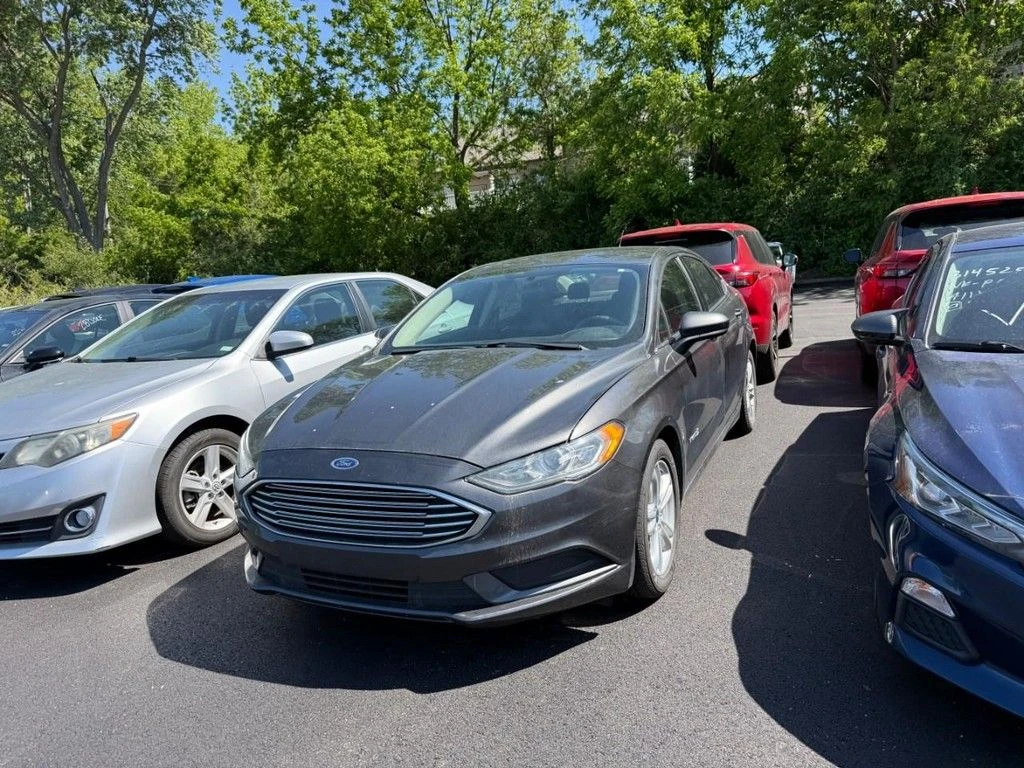 Used 2018 Ford Fusion Hybrid SE with VIN 3FA6P0LU0JR217494 for sale in Bridgeton, MO