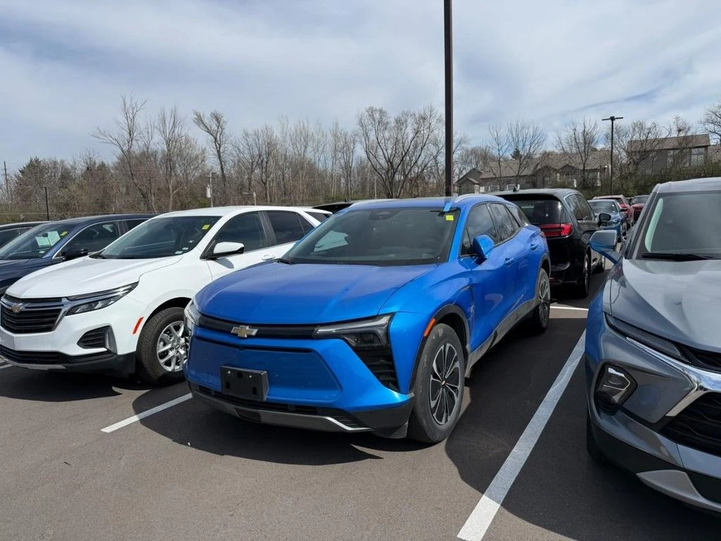 Used 2024 Chevrolet Blazer EV LT with VIN 3GNKDBRJ8RS191457 for sale in Bridgeton, MO