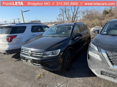 2021 Volkswagen Tiguan SE's photo