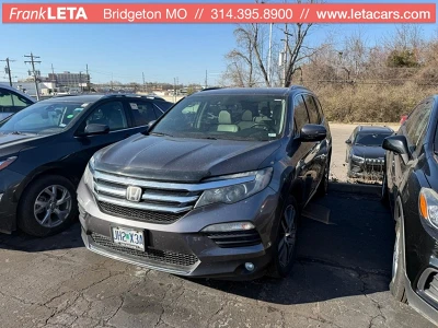 2017 Honda Pilot Touring's photo