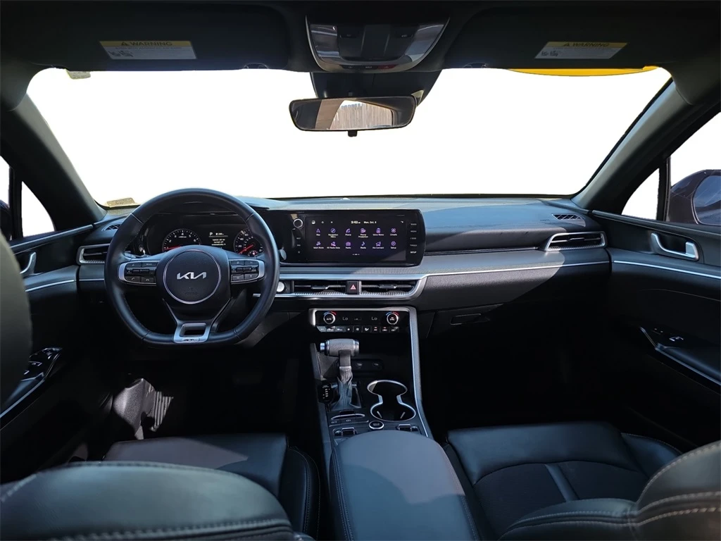 2024 Kia K5 GT-Line photo 3