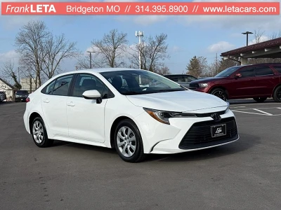 2023 Toyota Corolla LE's photo