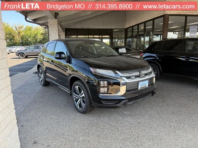 2025 Mitsubishi Outlander Sport ES's photo