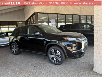 2025 Mitsubishi Outlander Sport ES's photo