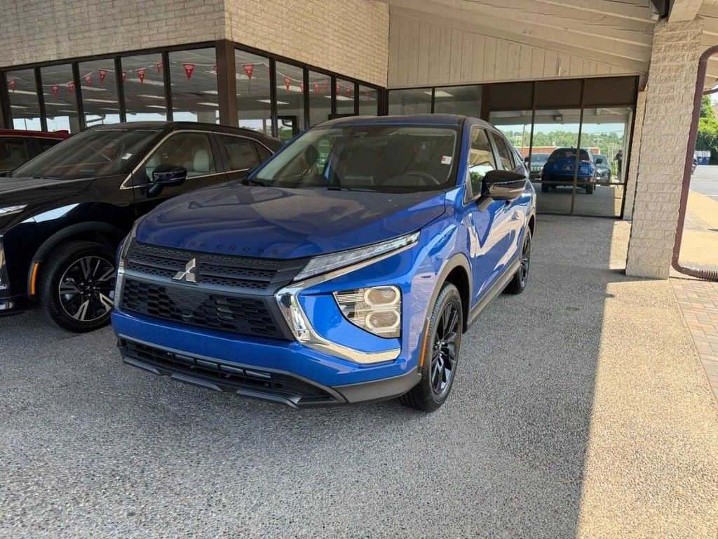 2026 Mitsubishi Eclipse Cross LE S-AWC's photo