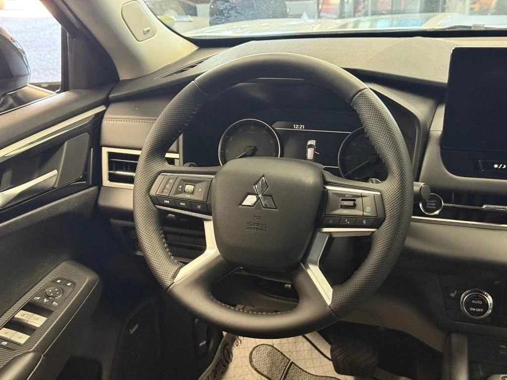 2025 Mitsubishi Outlander Trail Edition - Photo 6