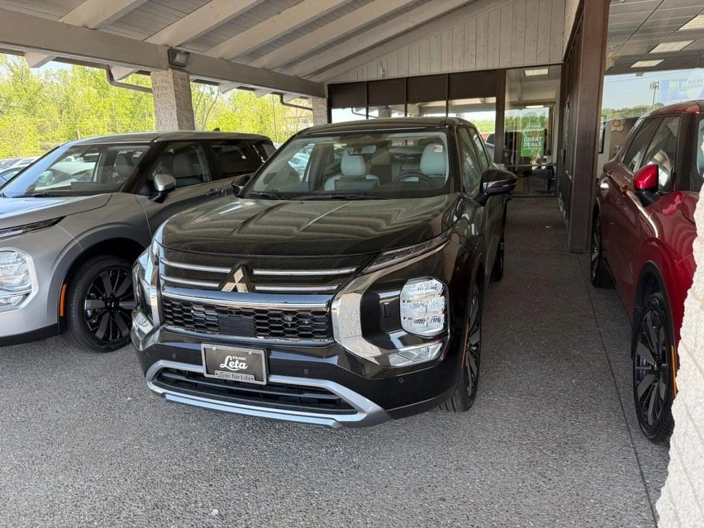 2026 Mitsubishi Outlander SE S-AWC's photo