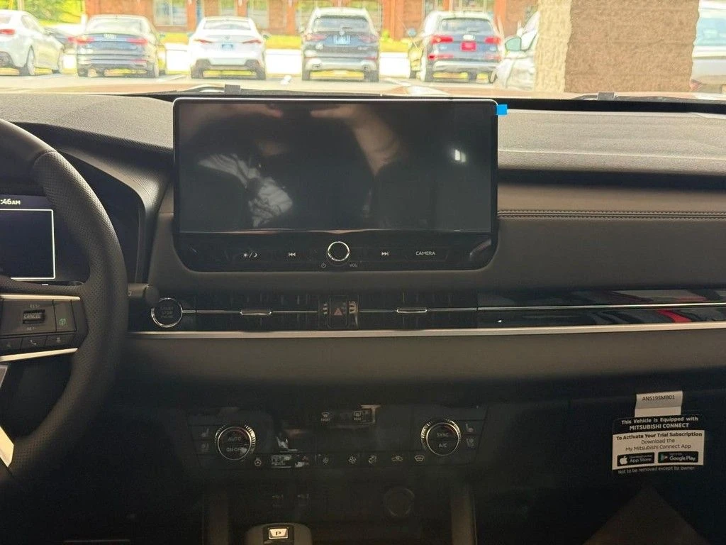 2026 Mitsubishi Outlander SEL - Photo 6