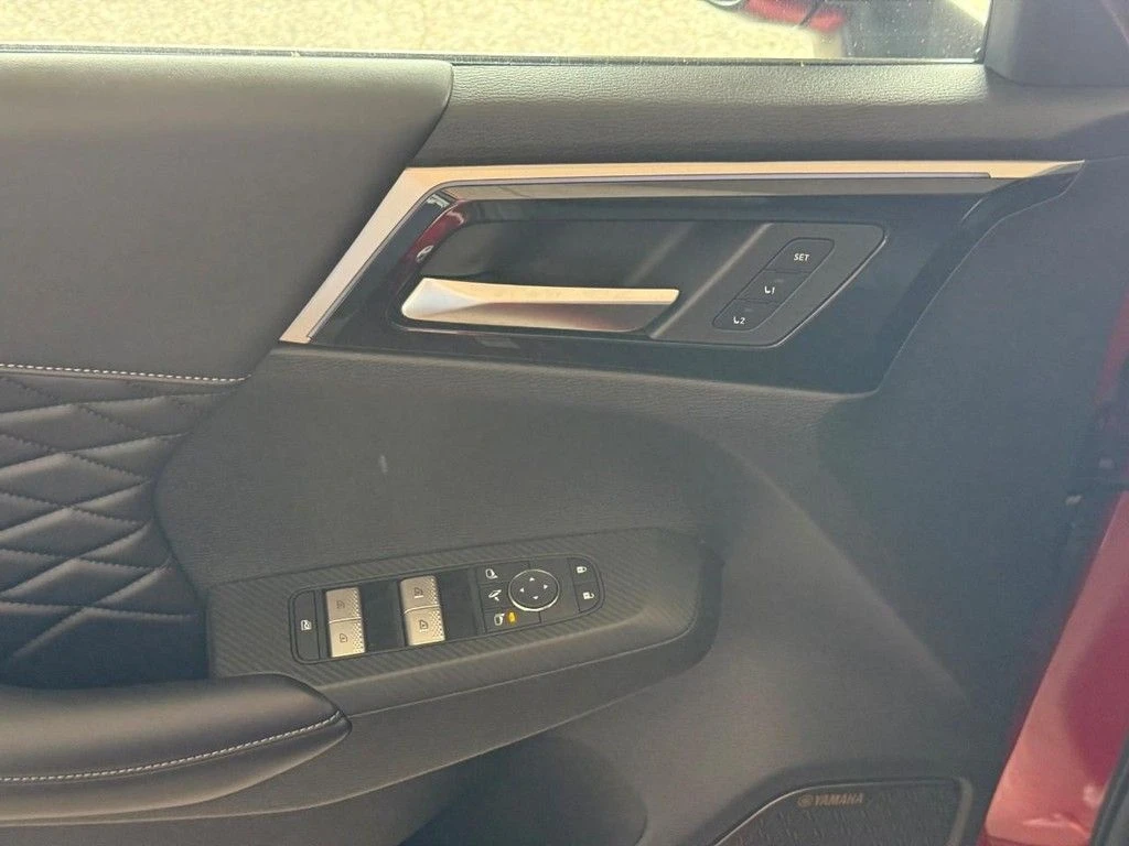 2026 Mitsubishi Outlander SEL - Photo 8
