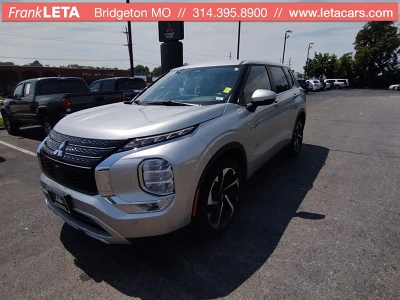 2023 Mitsubishi Outlander Plug-In Hybrid SE