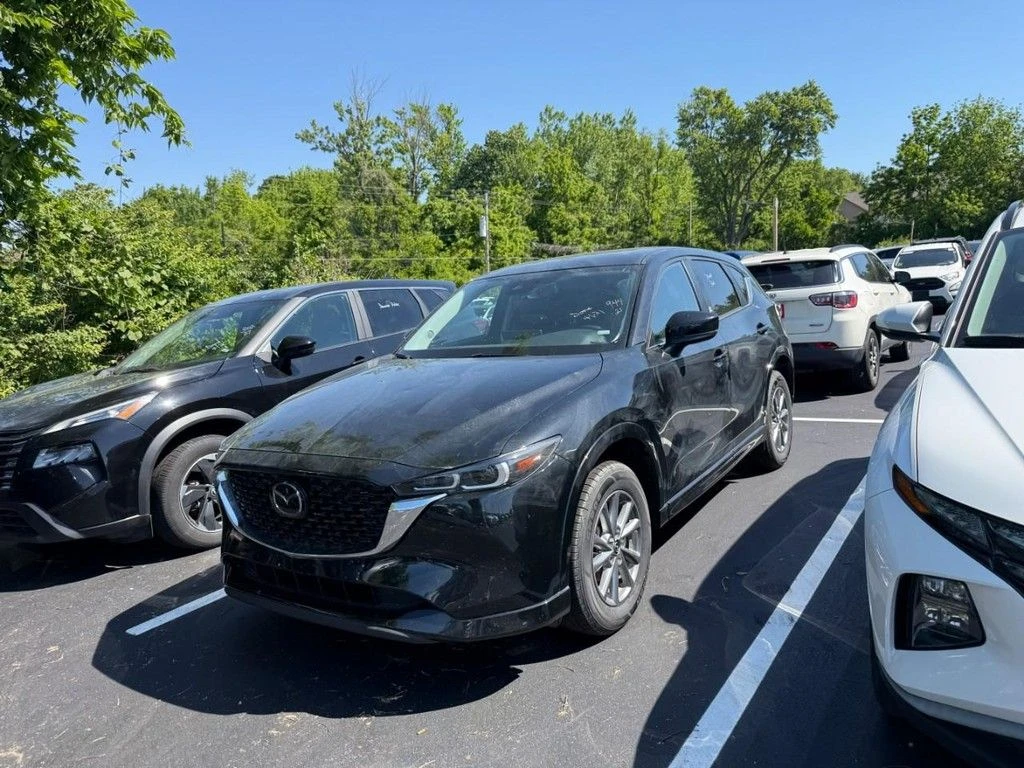 2025 Mazda CX-5 S Preferred package Auto AWD's photo