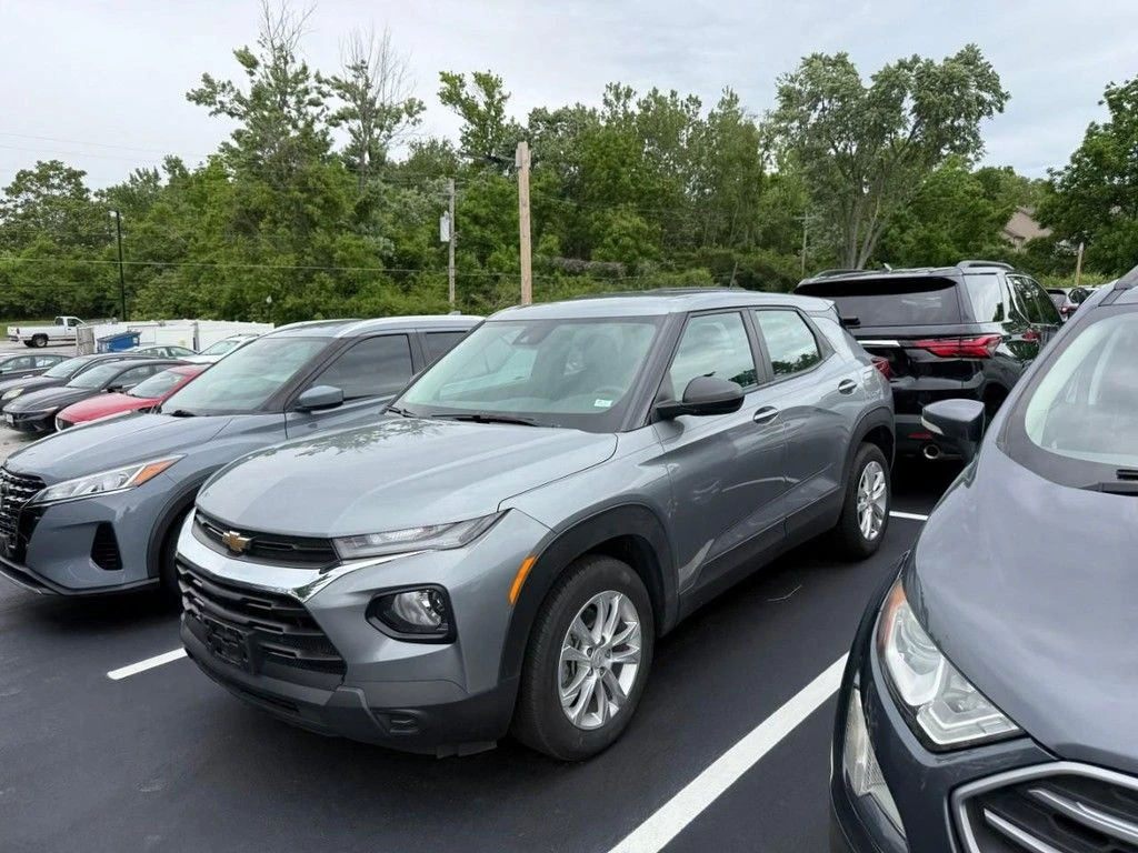 2023 Chevrolet Trailblazer LS's photo