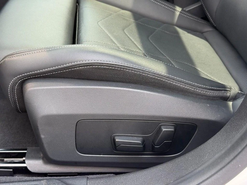 2025 BMW 2 Series 228 - Photo 18