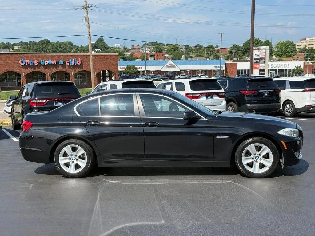 Used 2013 BMW 5 Series 528i with VIN WBAXH5C56DD109201 for sale in Bridgeton, MO
