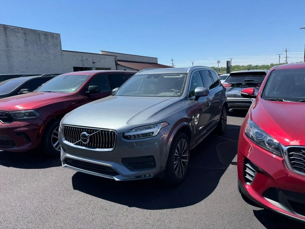 2020 Volvo XC90 T6 Momentum 6 Passenger AWD's photo