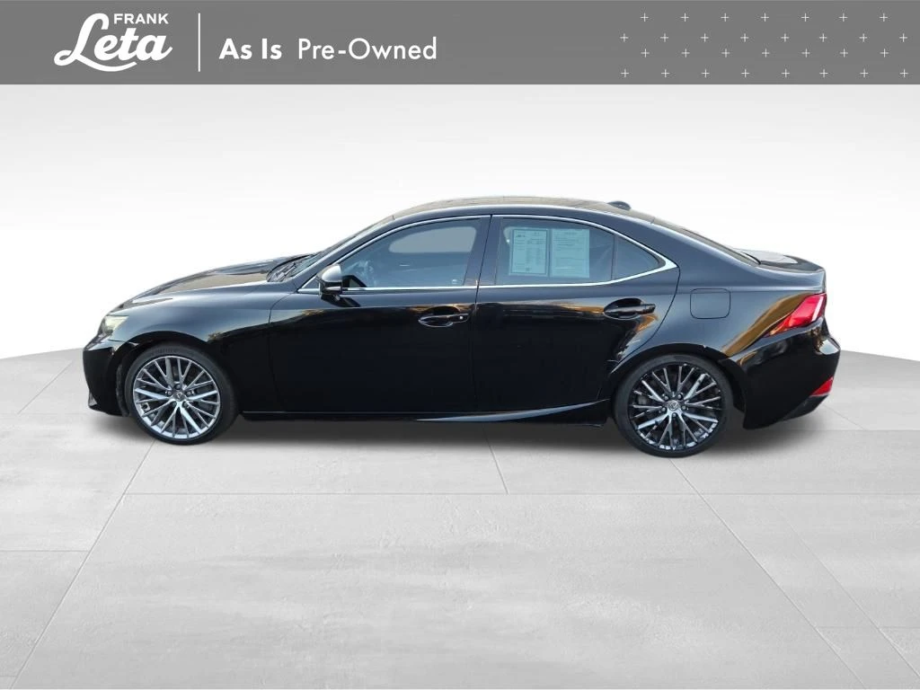 2016 Lexus IS 200t photo 4