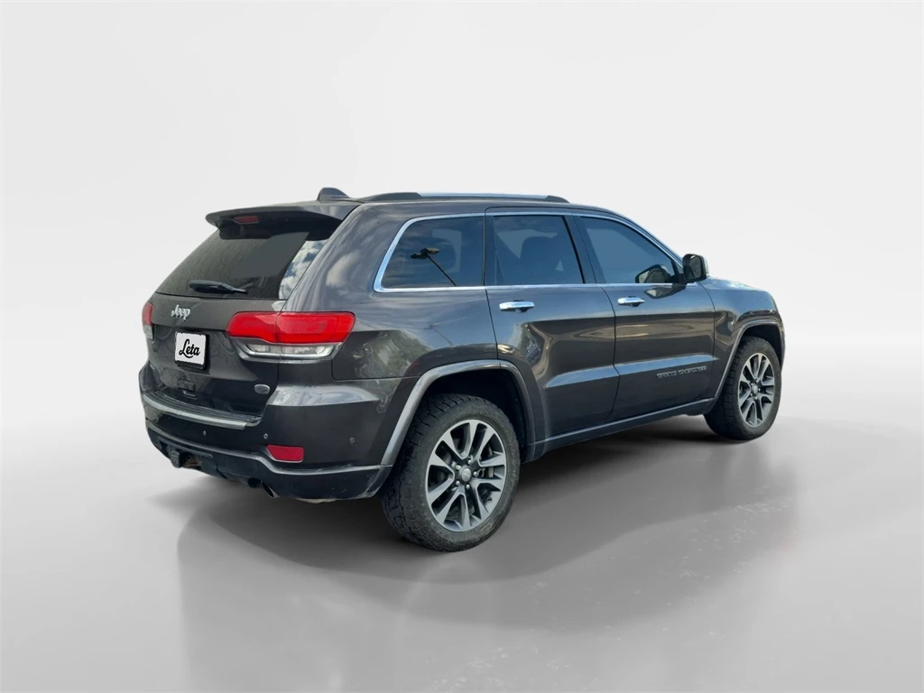 2017 Jeep Grand Cherokee Overland photo 2