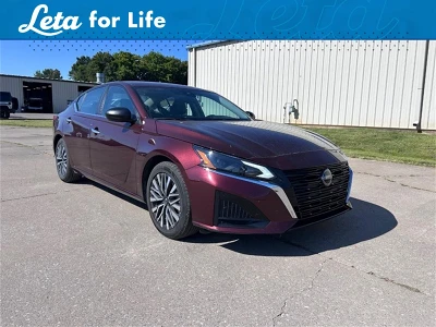 2024 Nissan Altima SV's photo