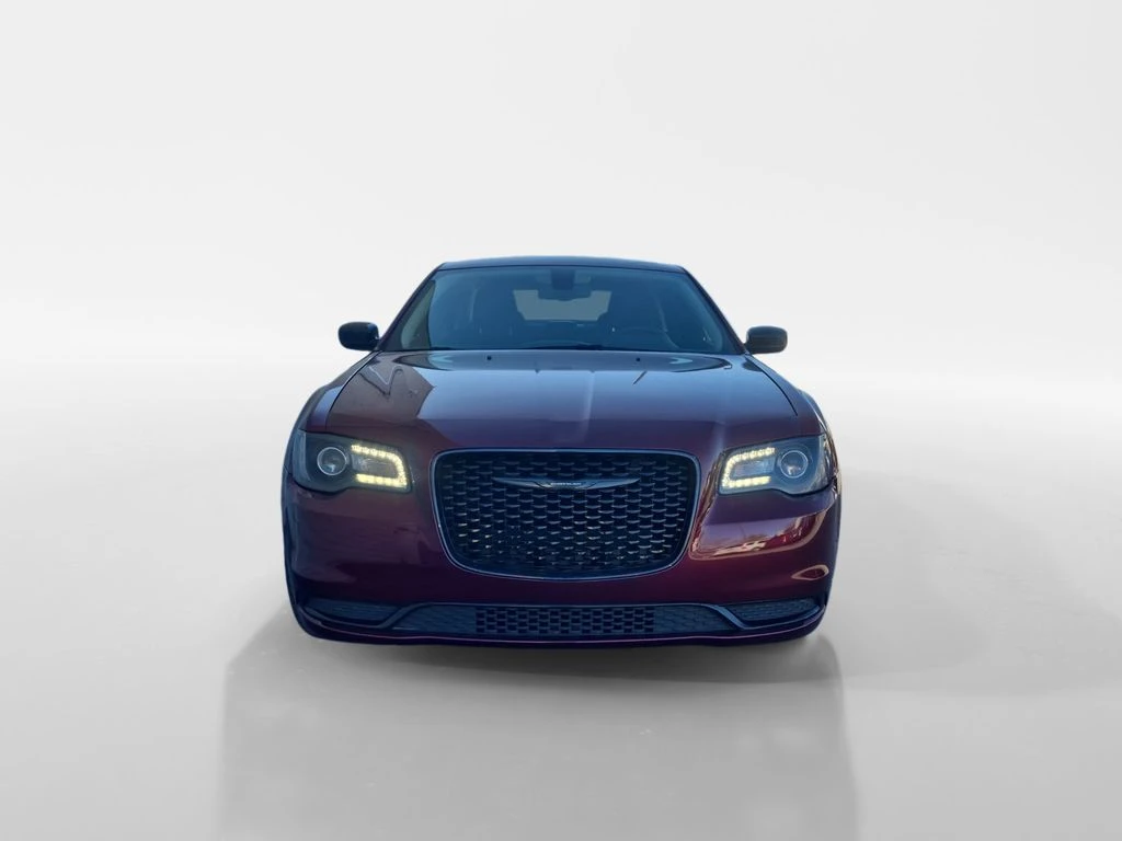 2022 Chrysler 300 Touring - Photo 7