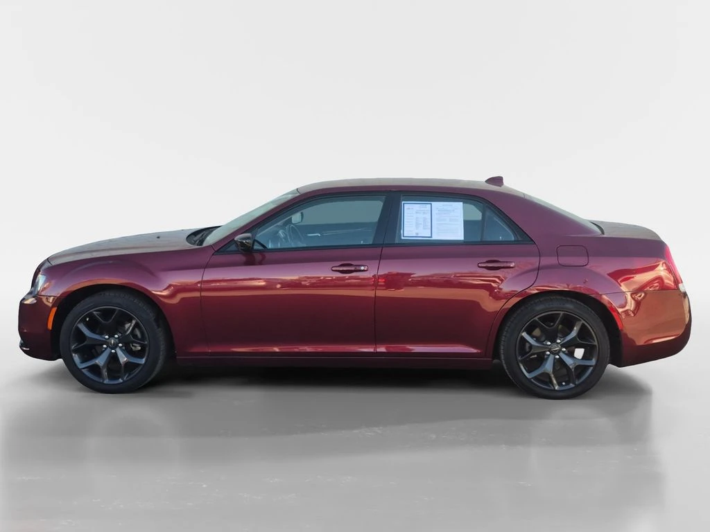 2022 Chrysler 300 Touring - Photo 6