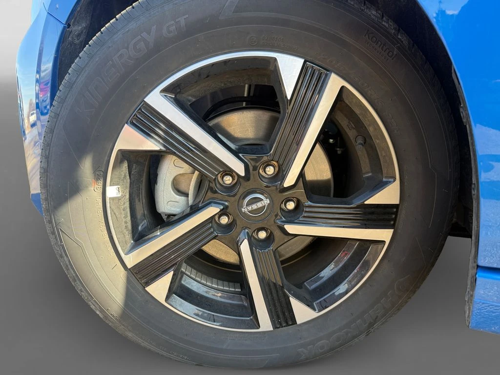 2025 Nissan Sentra SV - Photo 12