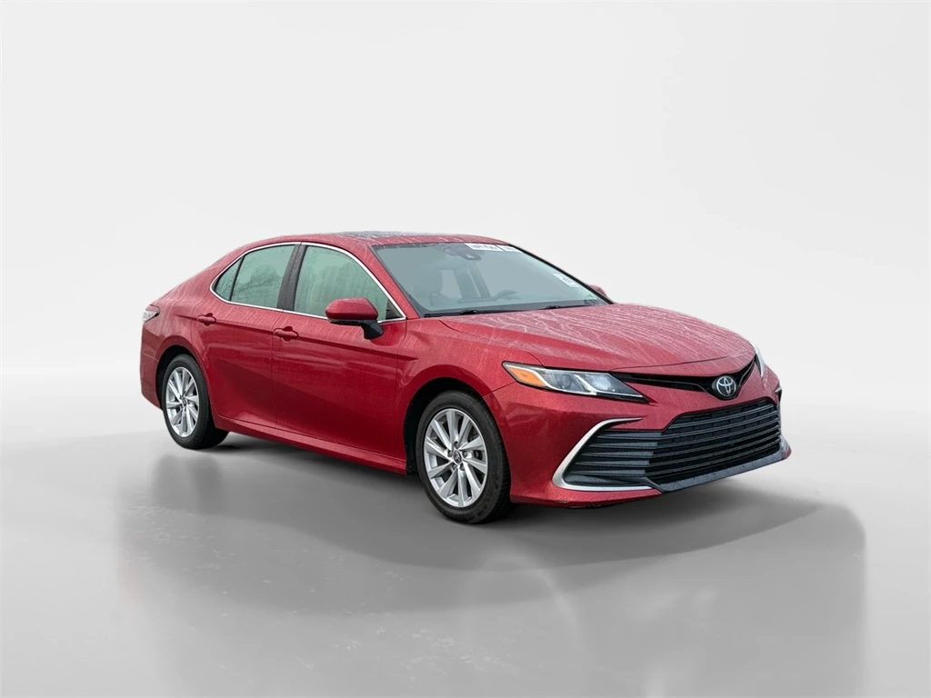 2023 Toyota Camry LE photo 2