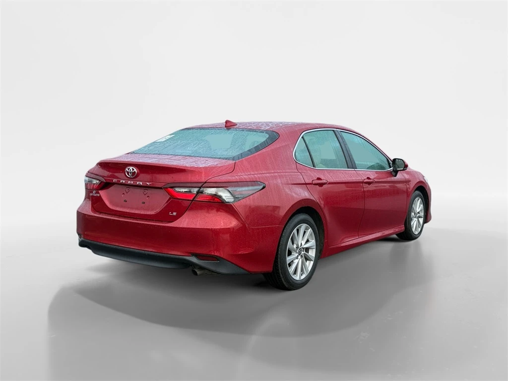 2023 Toyota Camry LE photo 4