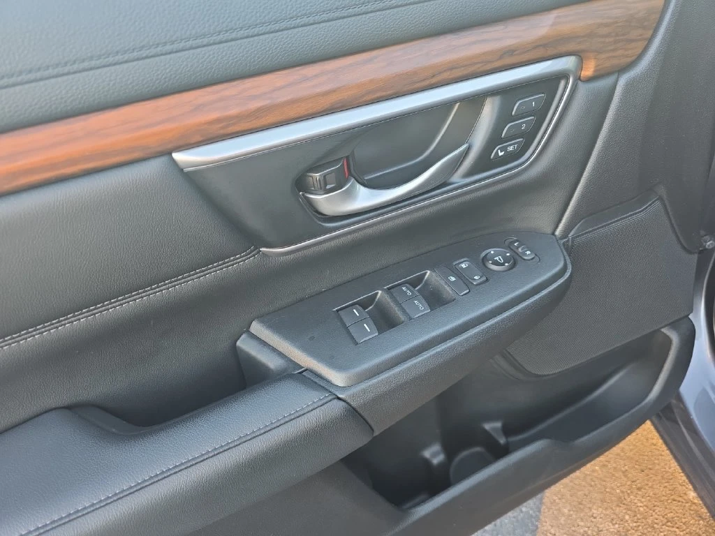 2022 Honda CR-V Touring - Photo 20