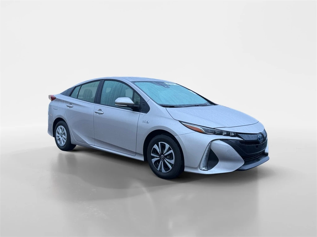 2019 Toyota Prius Prime Plus photo 2