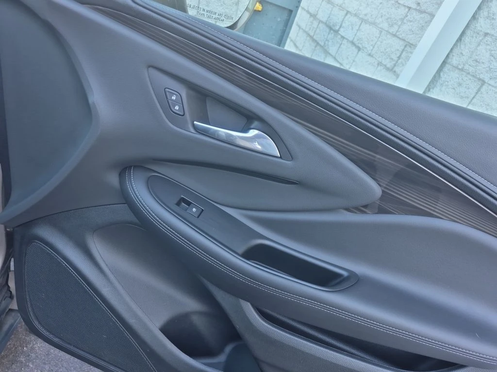 2019 Buick Envision Essence - Photo 20