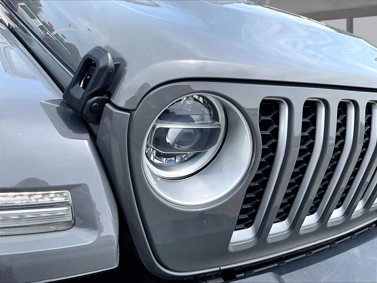 2022 Jeep Wrangler Unlimited Sahara 4XE - Photo 29