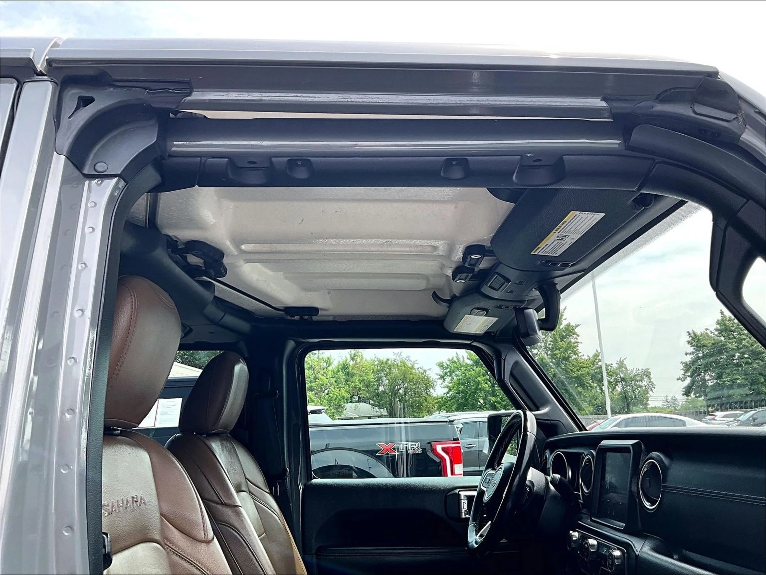 2022 Jeep Wrangler Unlimited Sahara 4XE - Photo 22